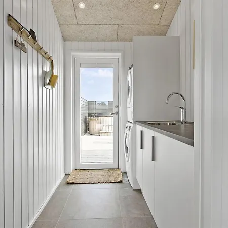 Frithbjorn - 900m From The Sea By Interhome بيت للعطل